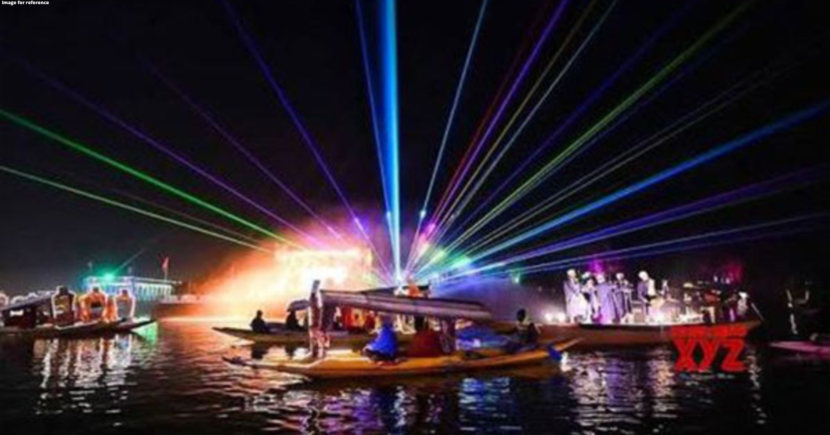 J-K: Houseboat festival organised on Dal Lake to attract tourists in winter